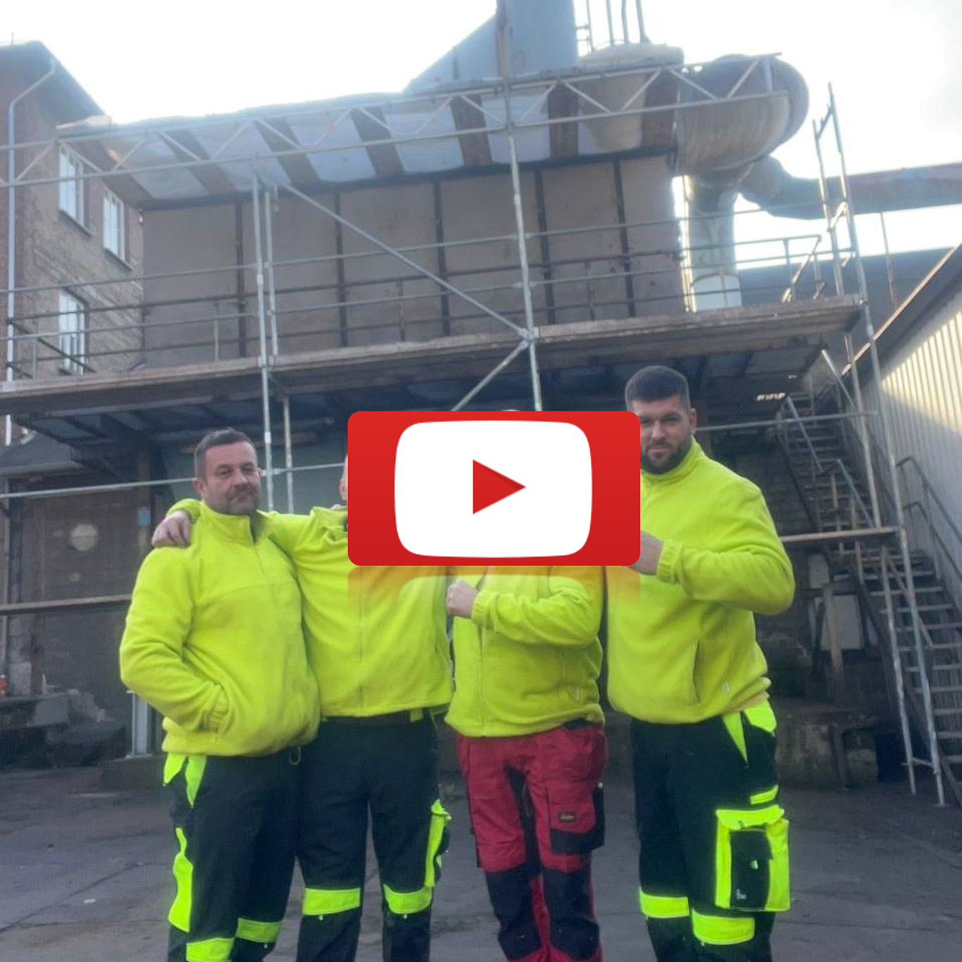 Filterwechsel einer Industrieanlage durch geschultes Montageteam  gemäß BetrSichV